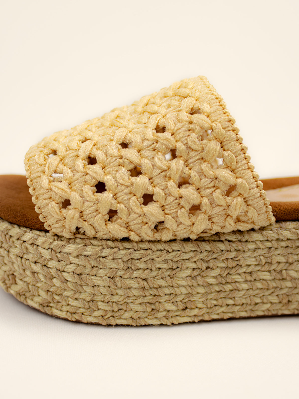 Sandalias macramé con plataforma